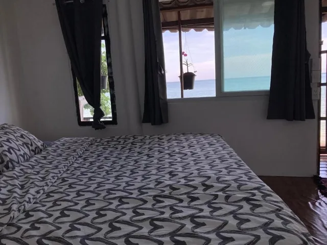Basic, King Bed, Beach View, Balcony, Ban Na White Sand Beach 7/10