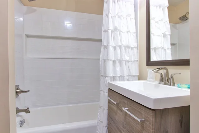Blue Ridge, Single, King Bed، Clay Corner Inn 6/6