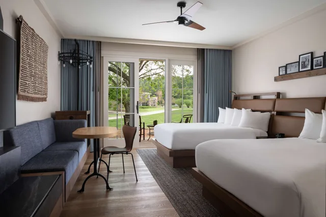 Room, 2 Queen Beds, Water View، Hyatt Regency Lost Pines 1/5