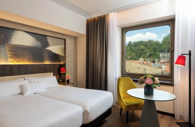Down to Earth, Double Bed، NYX Hotel Bilbao by Leonardo Hotels 1/7