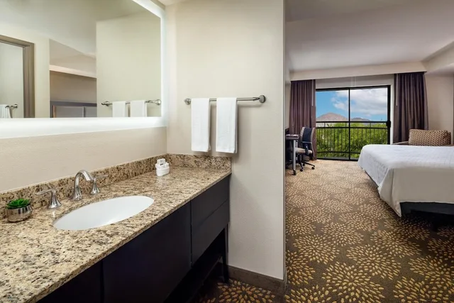 جناح بسرير كينج، Holiday Inn Hotel And Suites Phoenix Airport North 4/4