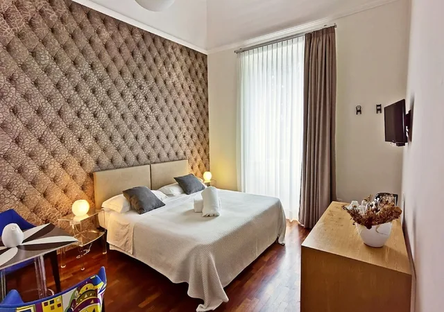 غرفة سوبيريور بسريرين منفصلين بإطلالة على المدينة بشرفة بغرفة نوم واحدة، Titti Artistic B&B 1/3