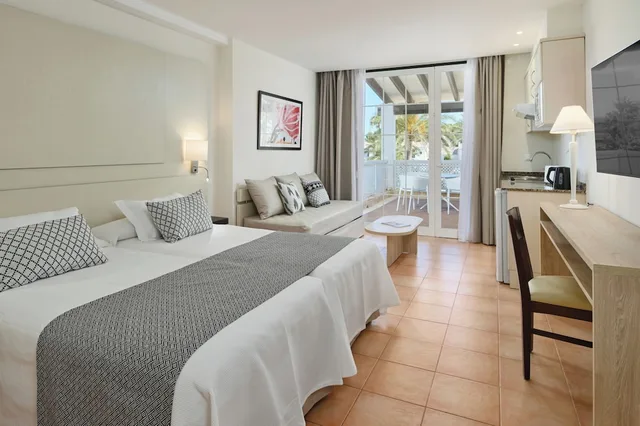 Studio, Twin Beds, Grupotel Club Menorca 1/3