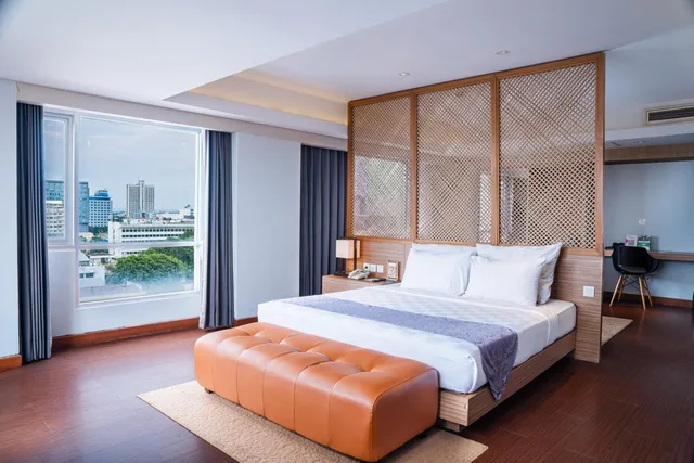 Classy، Crown Prince Hotel Surabaya 1/2