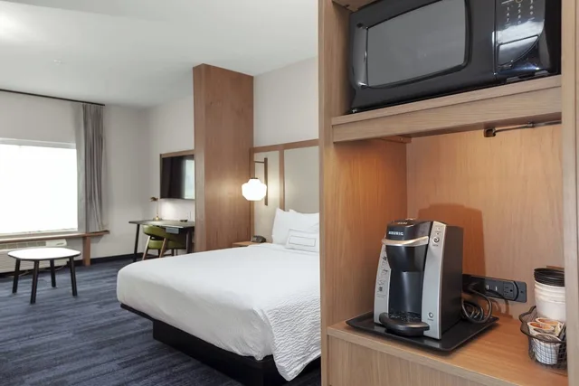 جناح بسرير كينج مع أريكة، Fairfield Inn Suites Fort Collins South 3/5