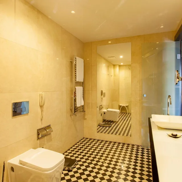 Junior Suite, King Bed, Quentin Boutique Hotel 3/7