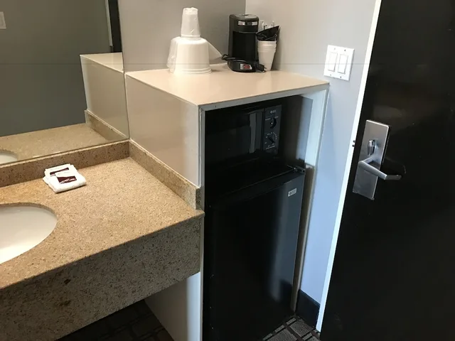 غرفة بسرير كوين للمدخنين، Express Inn Weslaco Mercedes 4/5