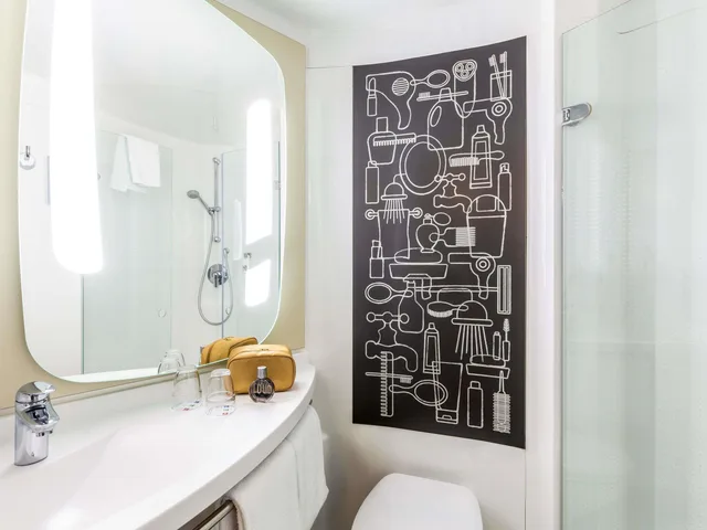 غرفة بسرير مزدوج، IBIS HAMBURG ST PAULI MESSE 7/7