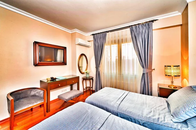 Room, Double or Twin Bed, Ramada Encore By Wyndham Kuwait Downtown 3/10