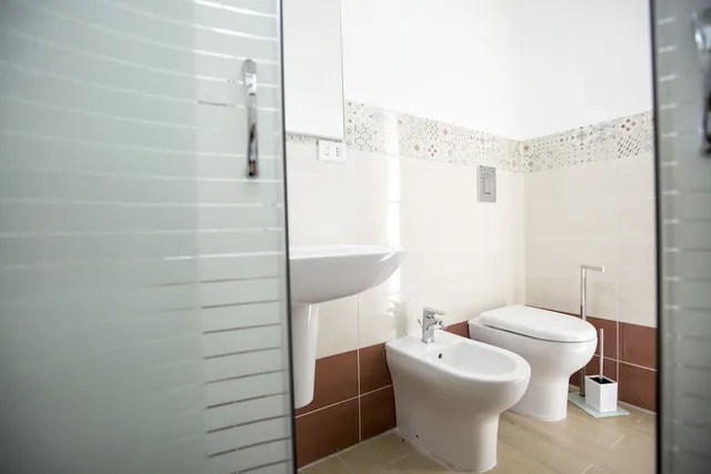 غرفة بسرير كوين بإطلالة على البحر، Maison Ortigia 4/7
