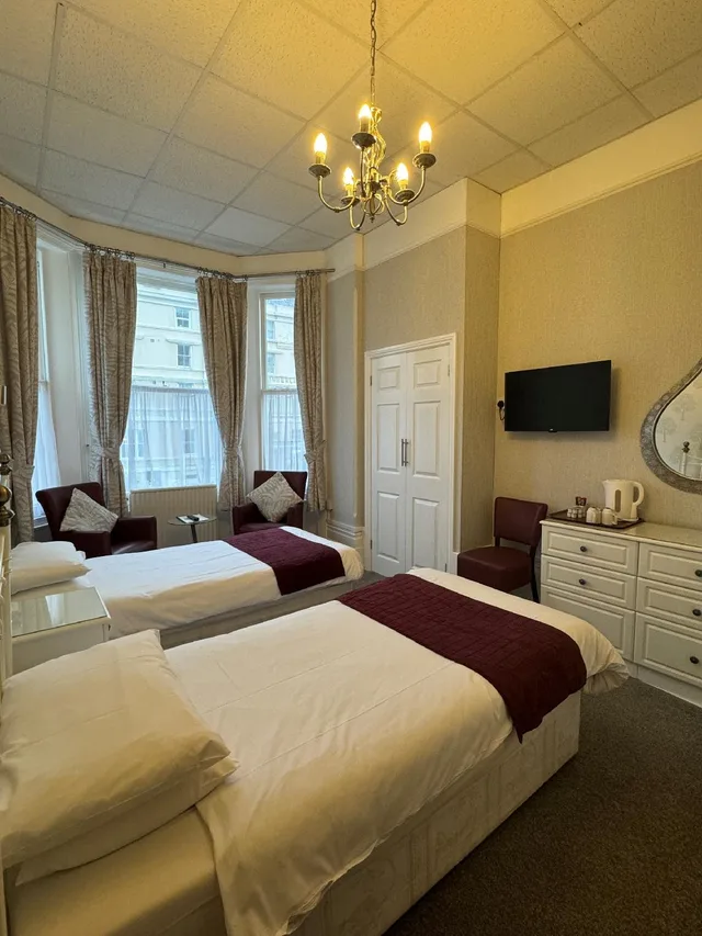 غرفة سوبيريور بسريرين منفصلين، Haddon Hall Hotel 1/1