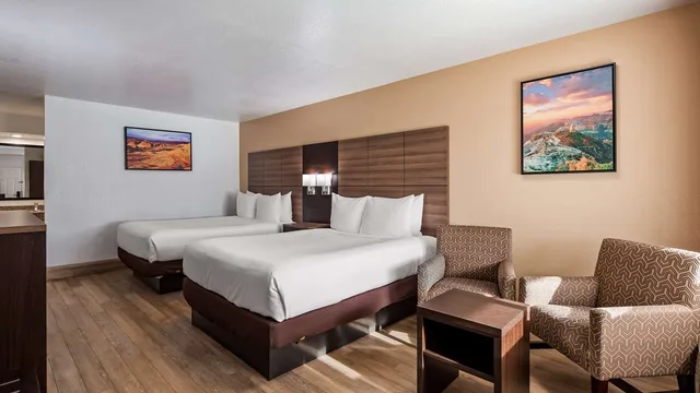 غرفة بسريرين كوين يُسمح فيها بالحيوانات الأليفة لذوي الإعاقة، Best Western Santa Rosa Inn 5/10