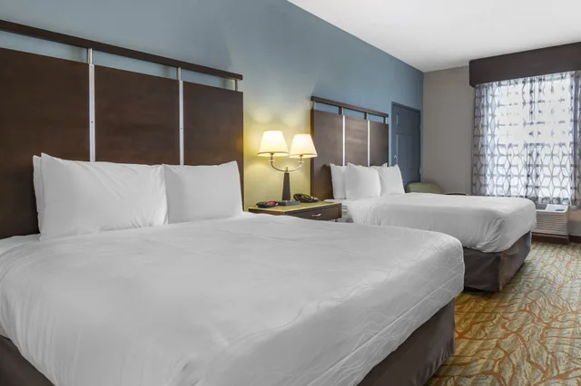 Standard, 2 Queen Beds, Accessible, Best Western Plus Bradenton Gateway Hotel 3/7