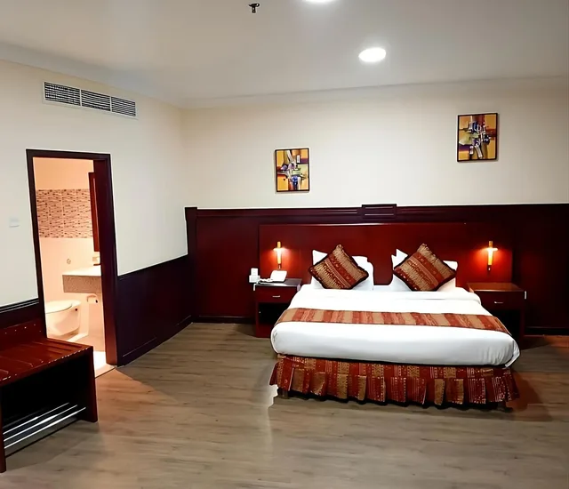 غرفة ديلوكس بسرير مزدوج، Ramee California Hotel, Juffair 1/7
