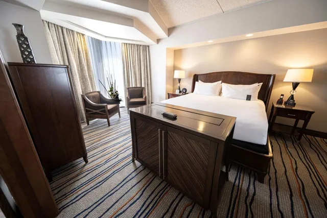 Cherokee, Tower, Suite، Hard Rock Hotel & Casino Tulsa 3/7