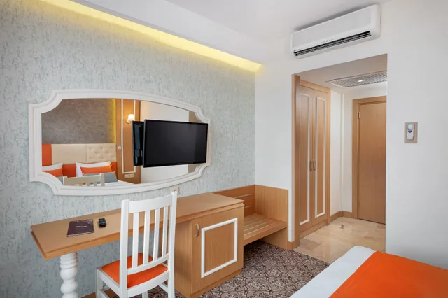 غرفة كومفورت بإطلالة على الحديقة، Golden Orange Hotel 4/4