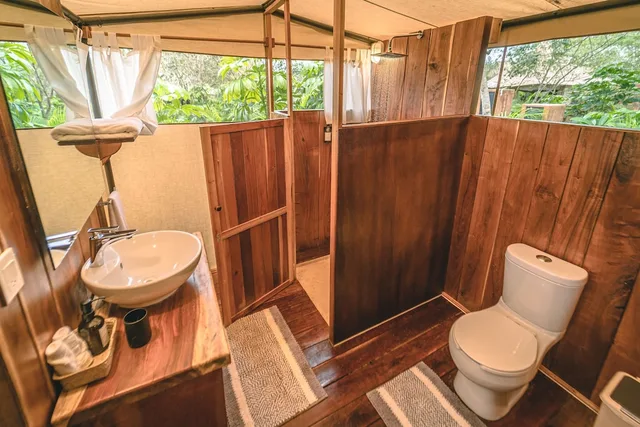 خيمة عائلية بسريرين منفصلين وسرير كينج، Destino Mio Mayan Jungle Retreat 3/3