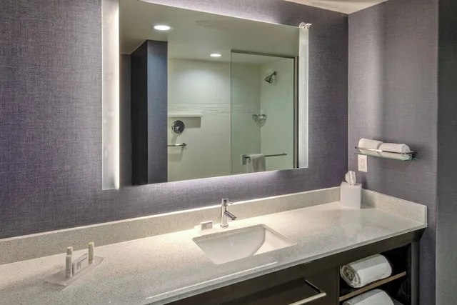 استوديو بسرير كينج مع أريكة، Residence Inn Tulsa Midtown 5/10