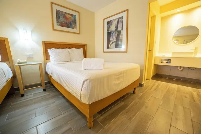 Inner, Colonial, 2 Double Beds, with View، Colonial Ciudad Juarez 3/8