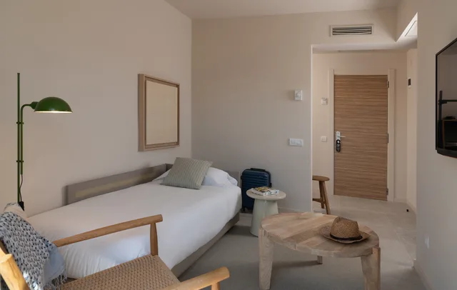 غرفة ثلاثية، Aqua Hotel Bertran - Adults Only 7/10