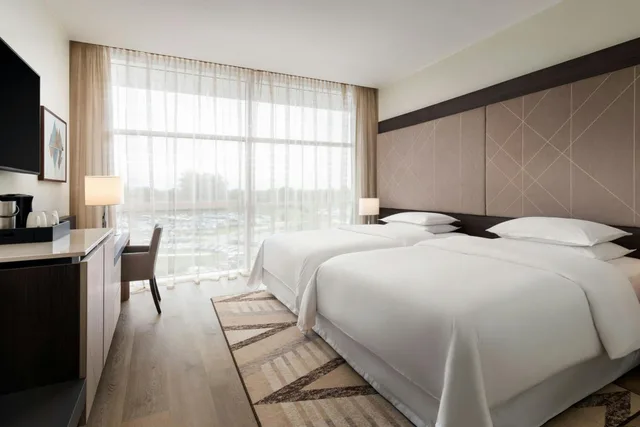 غرفة ديلوكس بسريرين منفصلين، Sheraton Milan Malpensa Airport Hotel & Conference Centre 2/5
