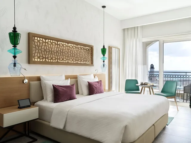 غرفة غراند ديلوكس بسرير كينج بإطلالة على البحر، The Chedi Lustica Bay Hotel 1/10