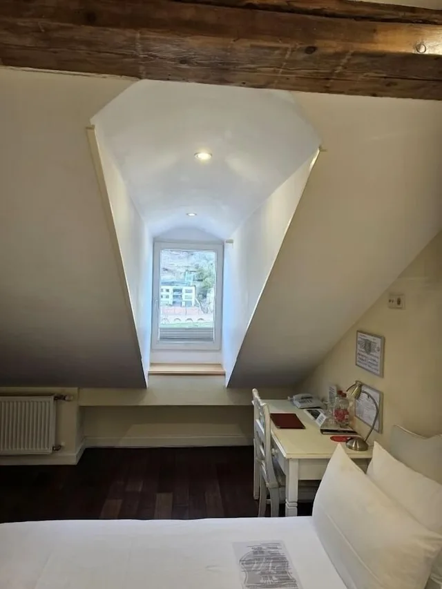 Classic, Queen Bed, Attic، Hotel Villa Marstall 1/3