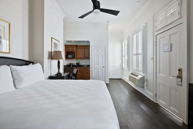 غرفة بريميوم بسرير كينج، Historic Streetcar Inn 5/10