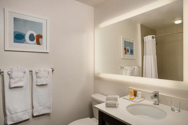 جناح بسرير كينج، Corporate Inn - Sunnyvale 5/7