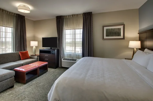 جناح بسرير كينج بغرفة نوم واحدة بمطبخ لذوي الإعاقة، Staybridge Suites ROCK HILL 1/7