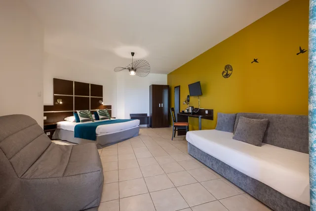 غرفة عائلية، The Originals City, Hotel Cote Sud, Marseille Est (Inter-Hotel) 1/2