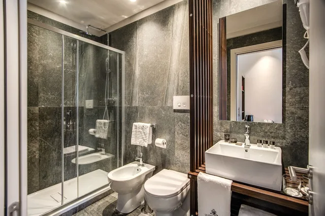 غرفة بسرير كوين، Hotel 77 Seventyseven 2/2