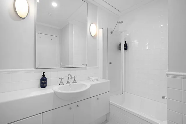 شقة بسرير كوين، Comfort Apartments Melbourne Central 9/10