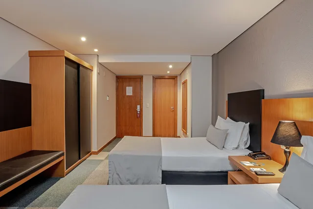 غرفة ديلوكس بسريرين منفصلين، Slaviero Hotel Curitiba Batel 3/10
