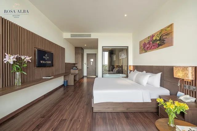 استوديو بسرير كينج بإطلالة على البحر، Rosa Alba Resort and Villas Tuy Hoa 4/7