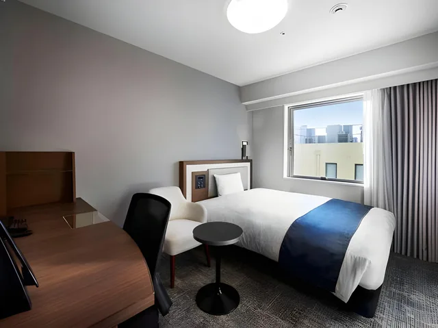 Room, Single, Queen Bed, Smoking, Daiwa Roynet Hotel Osaka Kitahama 2/2