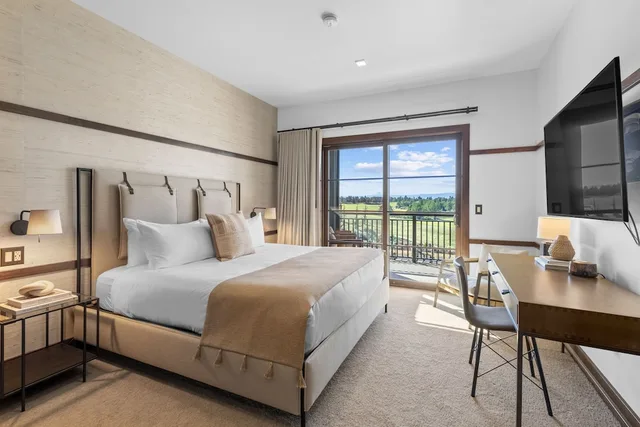 1 Bedroom, Superior, Suite, King Bed, Murphy Bed, Mountain View, Accessible، Juniper Preserve 2/5