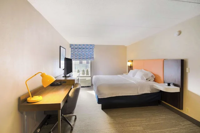 جناح بسرير كينج، Hampton Inn Fall River/Westport 2/3
