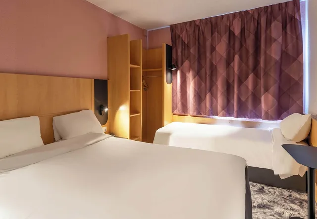 غرفة ثلاثية بثلاثة أسرّة، B&B HOTEL Amiens Centre Cathedrale 6/10