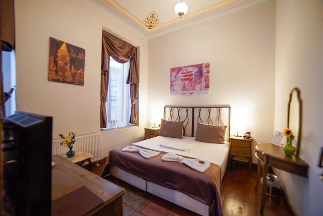 غرفة قياسية بسرير مزدوج، Sarnic Meyhane and Otel 1/10