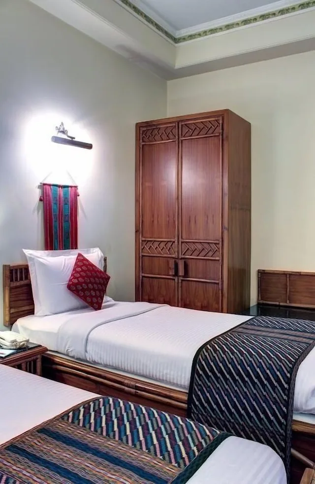 Deluxe, Queen Bed, PALACE ON GANGES 7/10