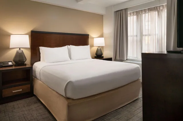 Suite, King Bed, Residence Inn by Marriott New York Manhattan/ Midtown Eastside 4/10