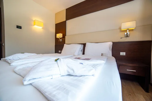 Executive, King Bed, Hot Tub, Balcony, Best Western Hotel Adige 2/4