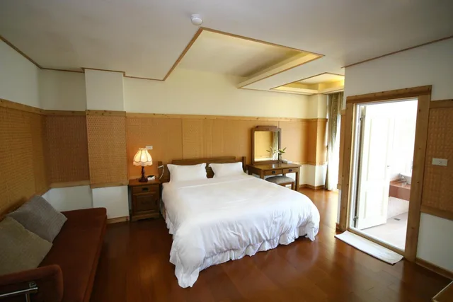 غرفة بسرير مزدوج بإطلالة، Euro Country Villa 2/2