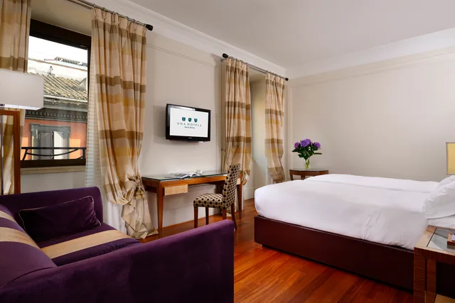 غرفة تنفيذية بسرير مزدوج، UNAHOTELS Deco Roma 1/4