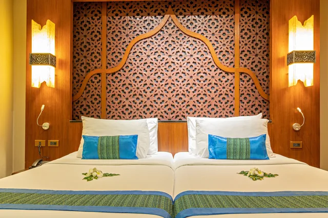 غرفة سوبيريور بسرير كينج بإطلالة على المسبح، Rawai Palm Beach Resort 2/4