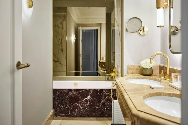 1 Bedroom, Cortes, Suite, King Bed, Parliament View، The Palace, A Luxury Collection Hotel 2/6