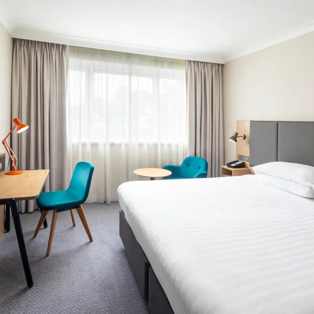 غرفة قياسية بسرير مزدوج، Holiday Inn Gatwick Airport 1/5