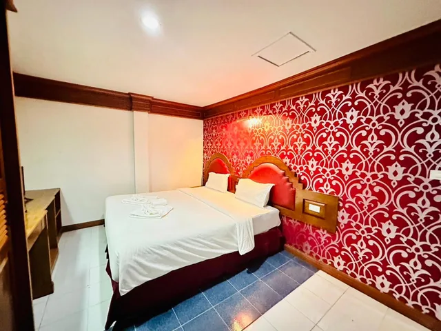 Family, Lime Hotel Patong 4/10