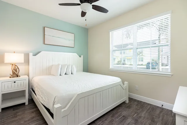 Deluxe, Town House, Quadruple, 1 King and 2 Queen Beds, Single Bed, Sofa، Margaritaville Cottages Orlando 2/4